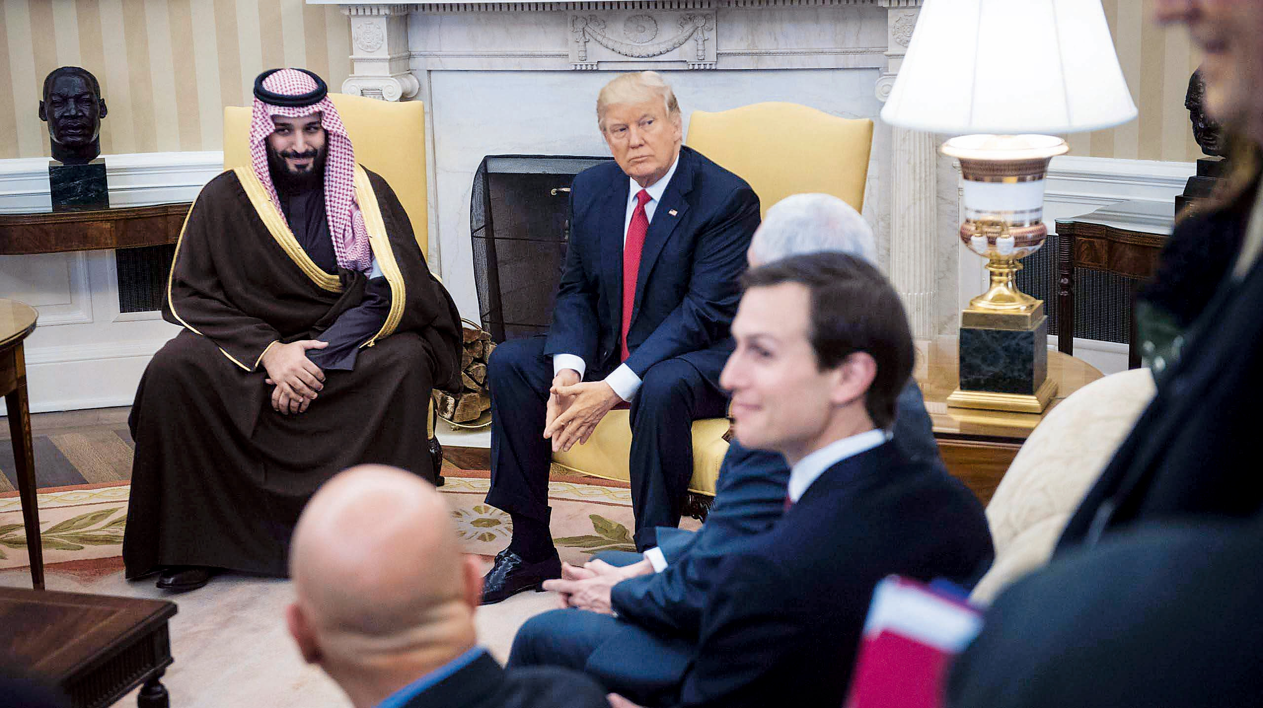 Suudi prens Bin Selman ile çok yakın olan Kushner, Bin Selman'ın Suudi hazinesinden resmi olarak bu fona pay aktarmasını sağladı. Kurulduğu yıl da Selman tarafından bu fona 3 milyar dolar para aktarıldı. Sözde yatırım ajansı, halen Suudi prensten her yıl gelen milyarlarca doları, İsrail'in farklı ülkelerdeki yatırımları için kullanıyor.