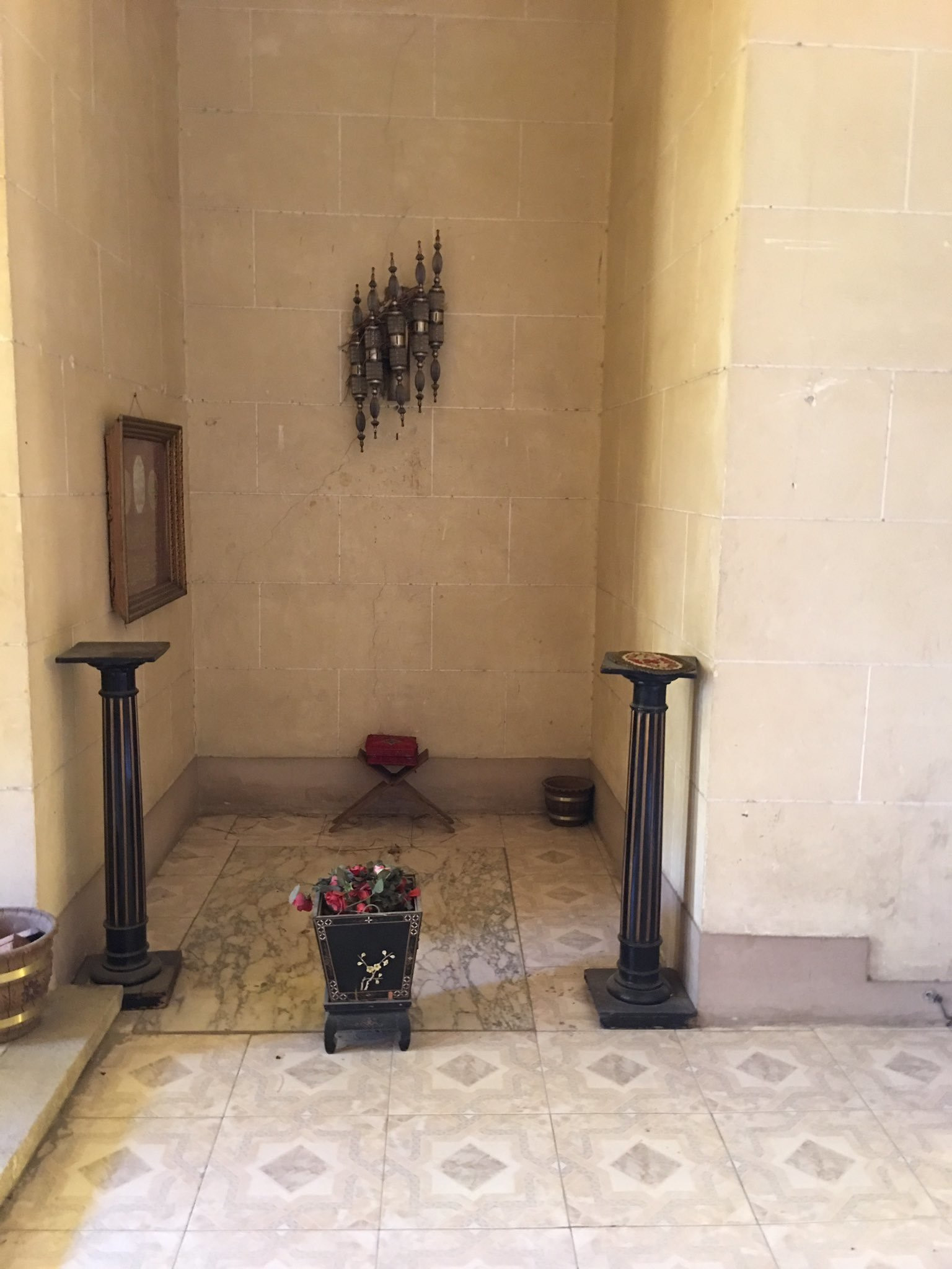 Ümmü Gülsüm'ün Kahire'deki mezarı. Ümmü Gülsüm'ün Kahire'deki mezarı.