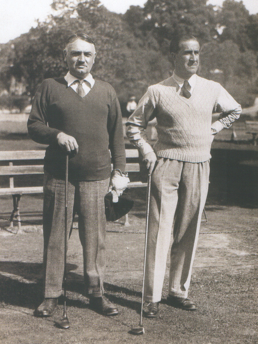 Yahya Kemal için 1932 senesi yaşadığı sıkıntıların meydana getirdiği ruhi ve bedenî hastalıklara tedavi aradığı, kendini ifade etmeye çalıştığı yıl olmuştur. Yahya Kemal için 1932 senesi yaşadığı sıkıntıların meydana getirdiği ruhi ve bedenî hastalıklara tedavi aradığı, kendini ifade etmeye çalıştığı yıl olmuştur.