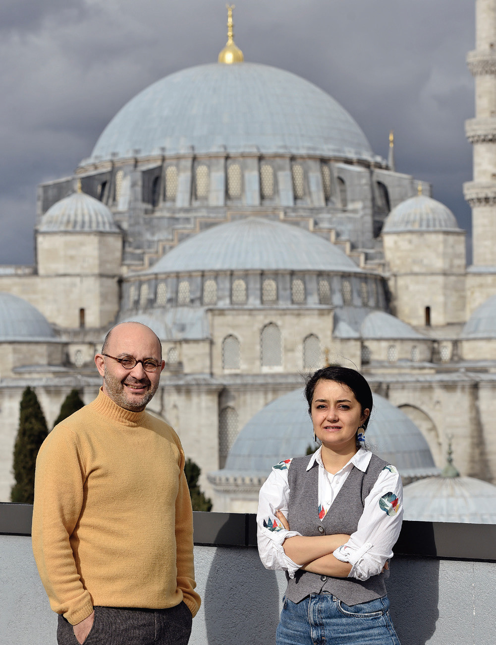 Doç. Dr. Y. Doğan Çetinkaya ve Merve Akbaş. Doç. Dr. Y. Doğan Çetinkaya ve Merve Akbaş.