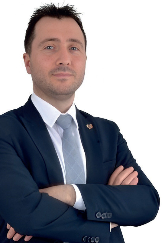 Kadem Usta. Kadem Usta.