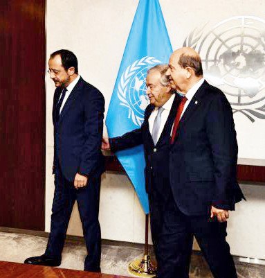 Ersin Tatar'ın BM nezdindeki 3'lü gayri resmi yemekte soykırımcı, çocuk katili Chabad Örgütü iltisaklı ve KKTC'de tapulu işgalin bir numaralı figüranı olan Simon Aykut için Rum Cumhurbaşkanından af istediği ortaya çıktı. Ersin Tatar'ın BM nezdindeki 3'lü gayri resmi yemekte soykırımcı, çocuk katili Chabad Örgütü iltisaklı ve KKTC'de tapulu işgalin bir numaralı figüranı olan Simon Aykut için Rum Cumhurbaşkanından af istediği ortaya çıktı.