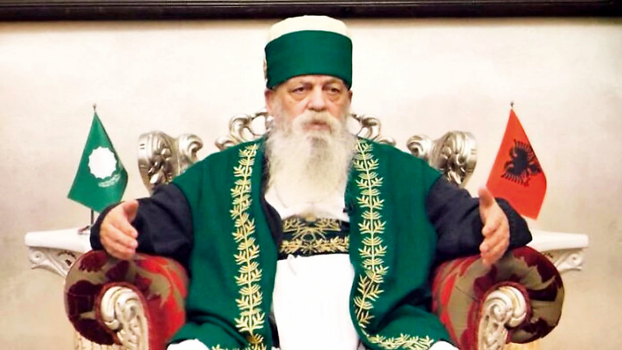 Baba Mondi. Baba Mondi.