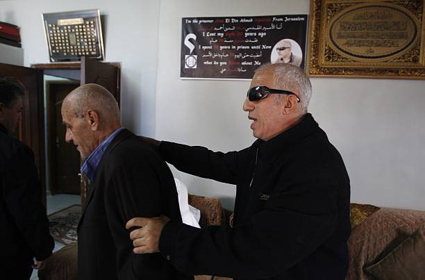 Ala el-Baziyan (sağda) Ala el-Baziyan (sağda)