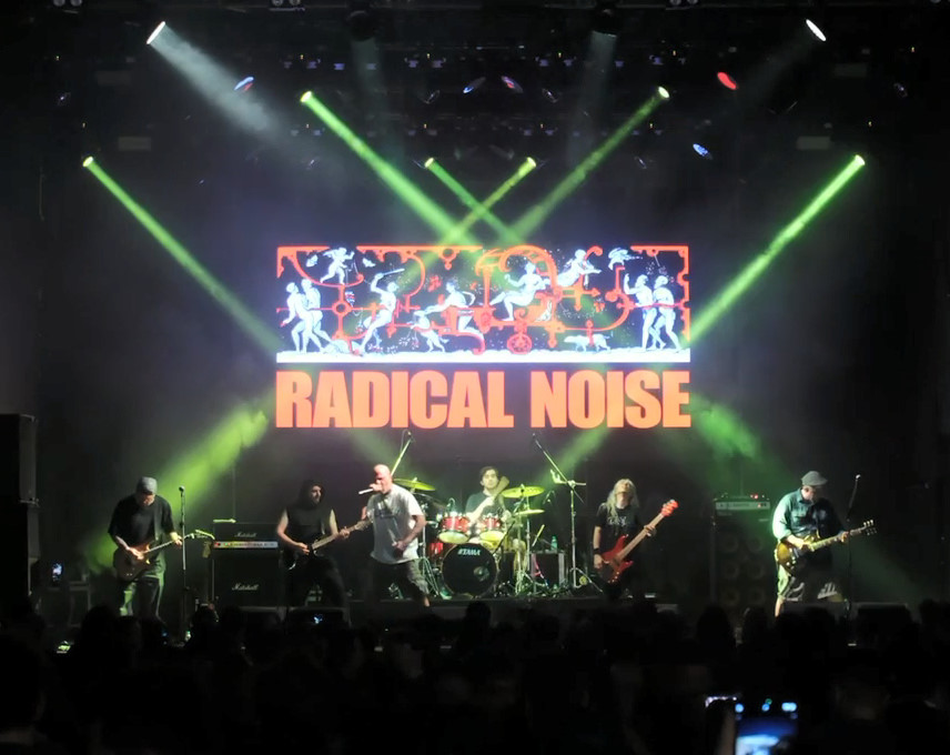 resized_dee7d-dacf2ba2radicalnoisekcp243.jpg